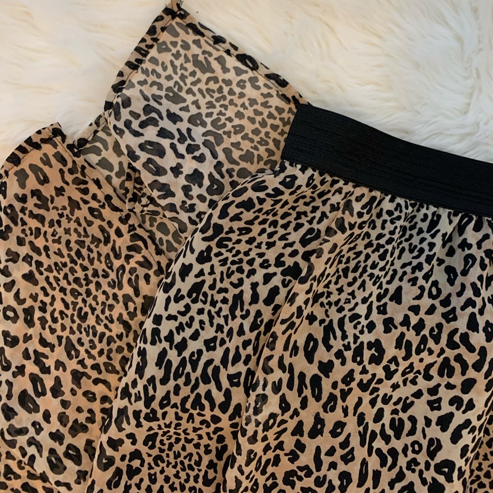 H&M Leopard 🐆 Print High-Slit Skirt